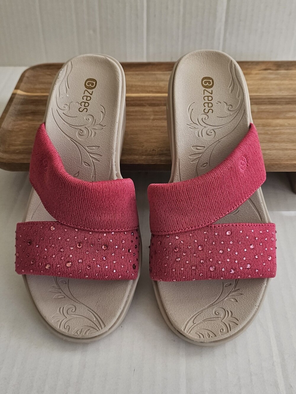 Bzees Dynasty Bright Slide Wedge Sandals Size 6.5 Rose Pink Open Toe Rhinestones - Picture 2 of 12